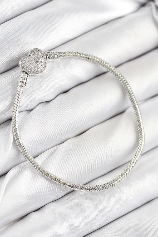 Pirinç Charm Zirkon Taşlı Kalp Model Gümüş Renk Kadın Bileklik - Image 1