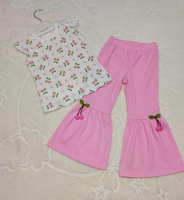 1-2-3-4 Yaş Kiraz Baskılı Tişört İspanyol Paçalı Likralı 2li Kız Çocuk Takımı Pembe - Image 1