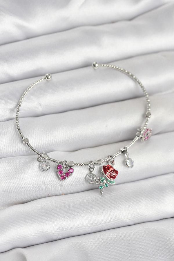 Zarif Bilekler için Silver Pirinç Gül Charmlı Kadın Bileklik - Image 1