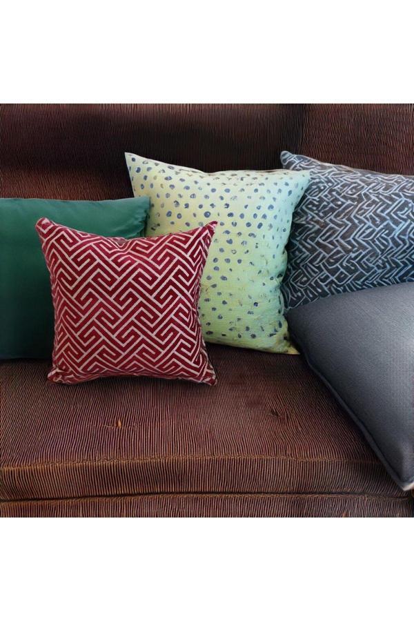 The Boho Home Decor Elegant  - Labirent / Tek Kırlent Kılıfı - Image 1