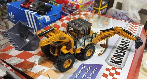 Oyuncak Model Metal Kepçe Dozer Excavatör Buldozer 30 cm Ön ve Arka Hareketli Kırılmaz Kepçe - Image 1