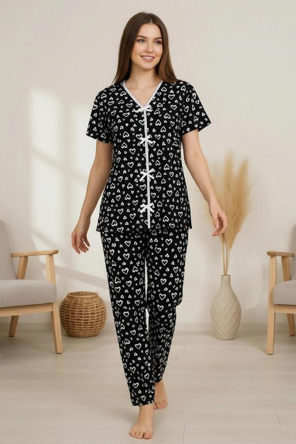 Kadın Siyah Kalp Desenli Fiyonklu Kısa Kollu Uzun Pijama Takımı - Image 1