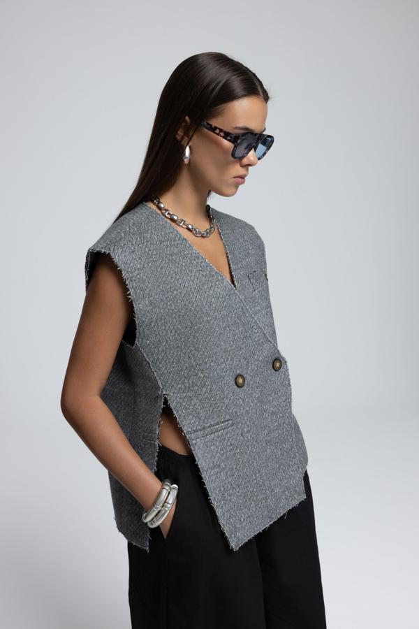 Faven Gri Yan Yırtmaç Detay Yelek - Image 1