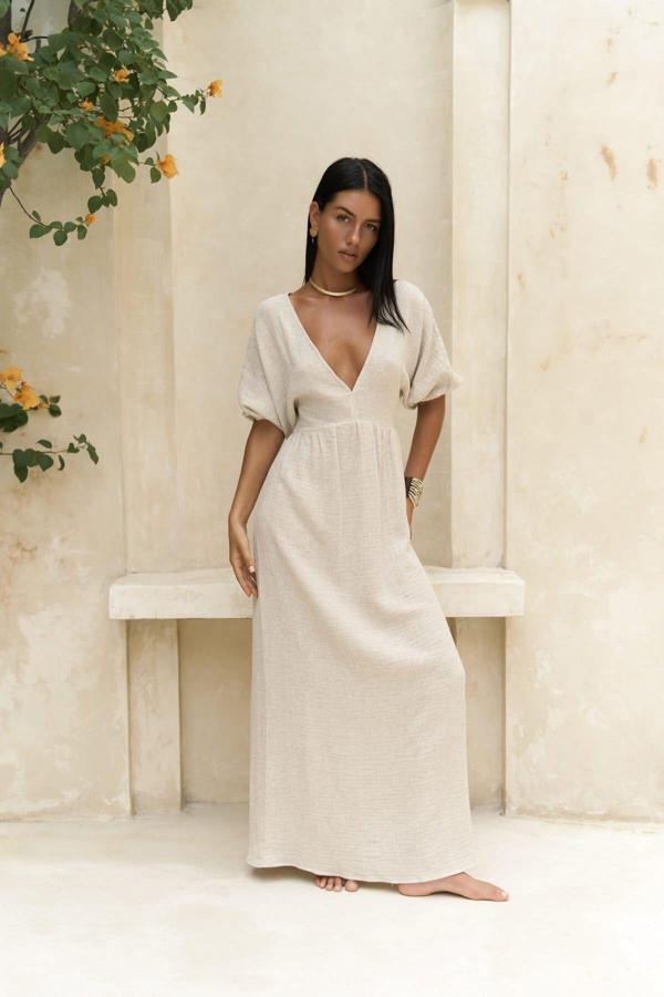 Habire Sırt Dekolteli Bej Elbise - Image 1