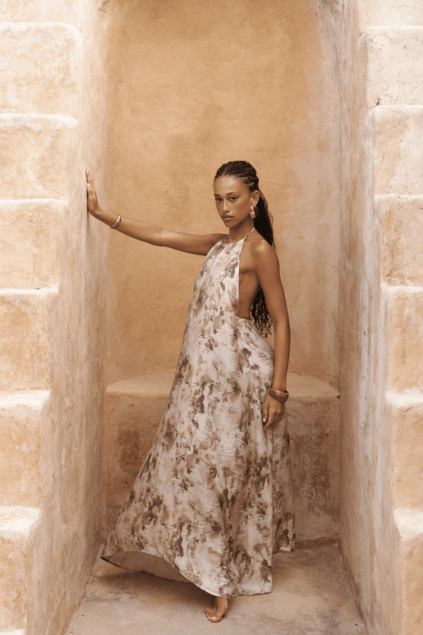 Lukmanje Boyundan Bağcıklı Bej Uzun Elbise - Image 1