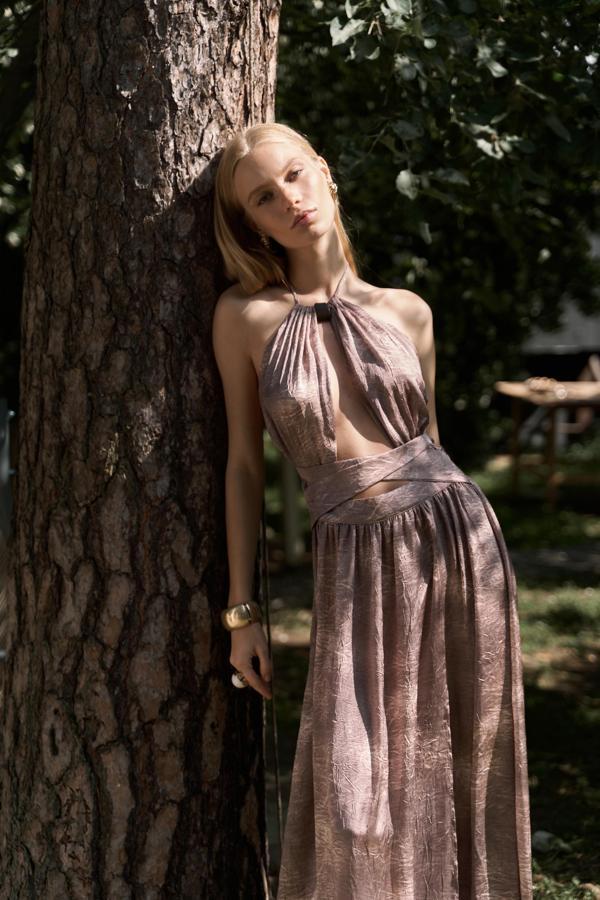 Ruadhan Boncuk Detaylı Vizon Uzun Elbise - Image 1