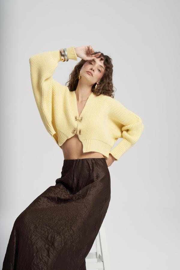 Eubah Kırışık Uzun Kahve Saten Etek - Image 1