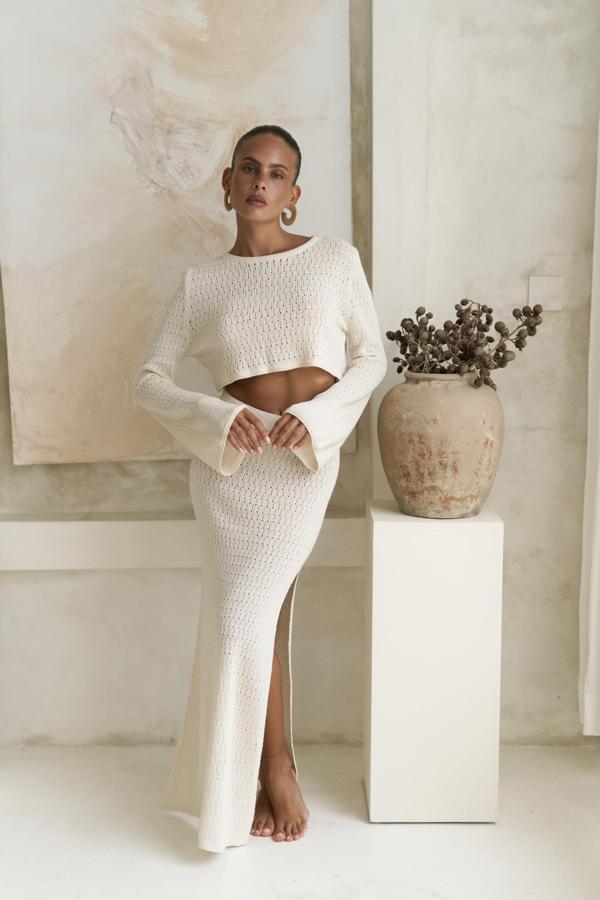 Wayhu Bisiklet Yaka Bej Triko Crop Etek Takım - Image 1