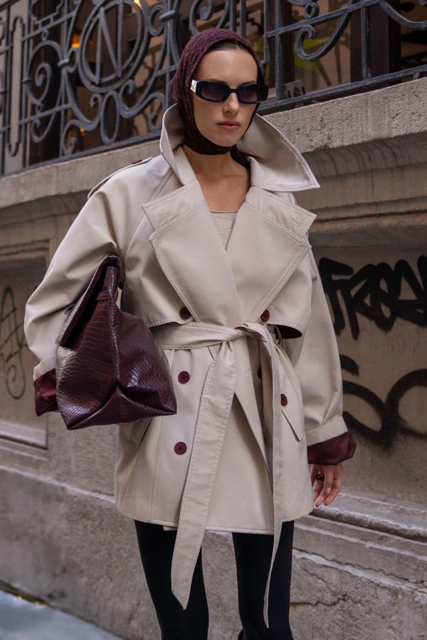 Tyra Bej Kemerli Kısa Trençkot - Image 1