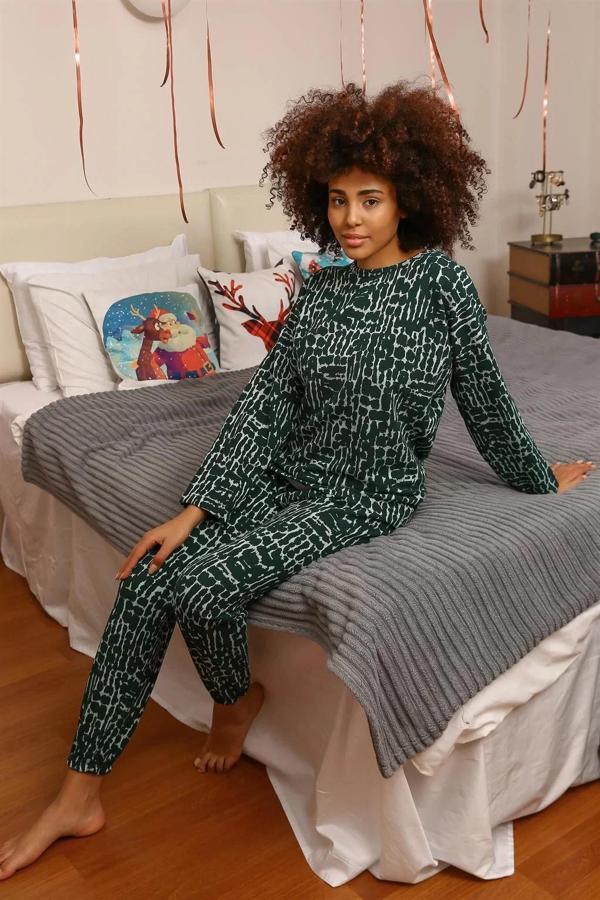 Kadın Uzun Kol 3 İplik Penye Pijama Takım Yeşil - Image 1