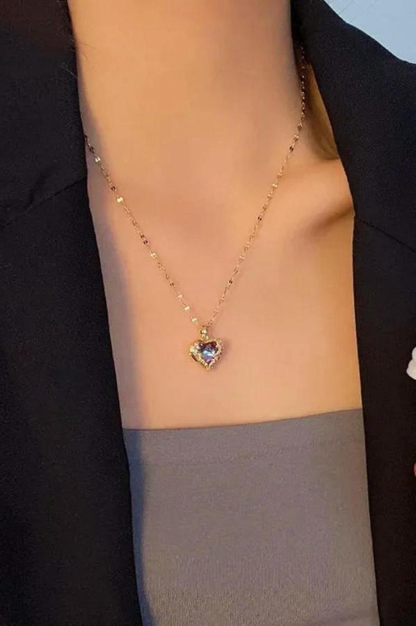 Satış Diyarı Zirkon Taşlı Kristal Renk Değiştiren Aşk Kalp Çelik Kolye Zarafetiyle Tarzınıza Değer Katar - Image 1