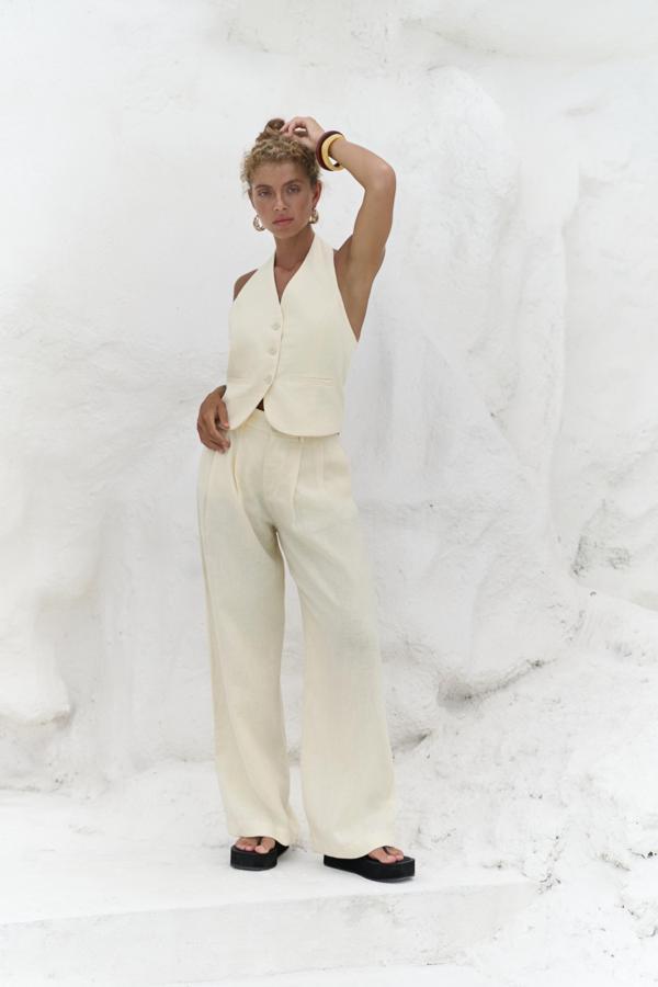 Dena Sırt Dekolteli Sarı Keten Yelek Pantolon Takım - Image 1