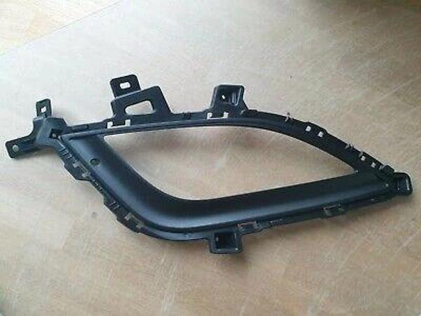 Sis Lamba Kapağı İ30 12-16 Sağ (Sis Delikli) (Oem No: 86564-A6030) - Image 1