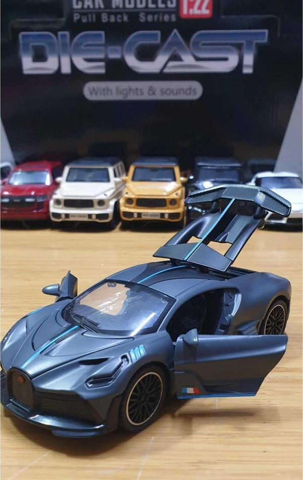 Hepsilazım Metal Model Araç Bugatti Divo Oyuncak Diecast 15 Cm Araba Kapılar Bagaj Açılır Sesli Işıklı Far - Image 1