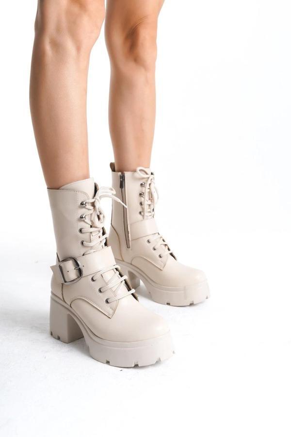 BİÇOMİ Linma Bej Cilt Bağcıklı Topuklu Bot - Image 1