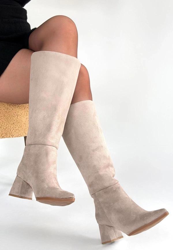 BİÇOMİ Roksa Bej Süet Topuklu Çizme - Image 1