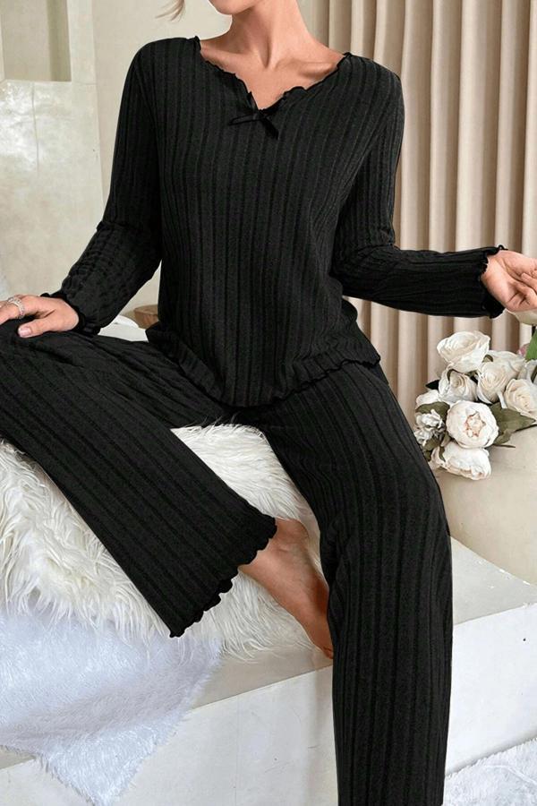 Kadın Siyah Uzun Kollu Fiyonklu Yuvarlak Yaka Mevsimlik Pijama Takımı - Image 1