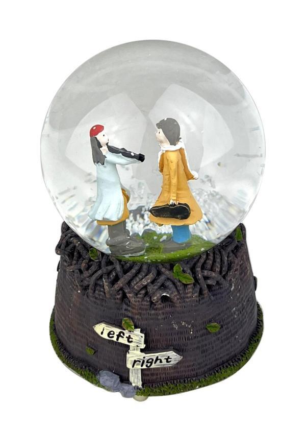 Kemancı Aşıklar Işıklı ve Müzikli Kar Küresi - Image 1