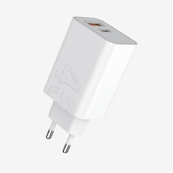 LinkTech T462e Eco 45W PD3.0 QC4.0 Dual Şarj Adaptörü - Image 1