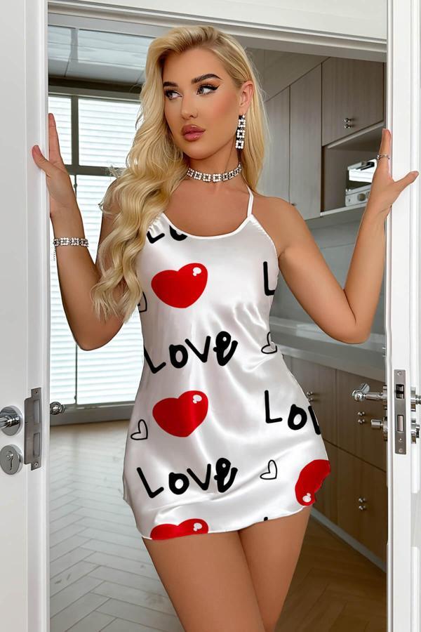 Love Desenli Beyaz Saten Gecelik - Image 1
