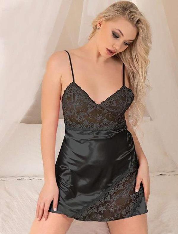 Siyah Dantel İşlemeli İnce Askılı Saten Kısa Fantezi Gecelik - Image 1