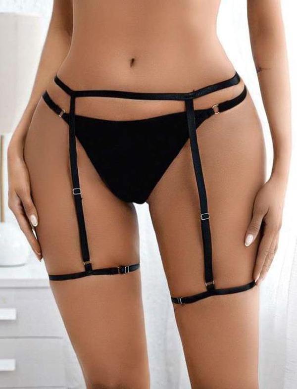 Siyah Bacak Bantlı Fantezi String Tanga - Image 1