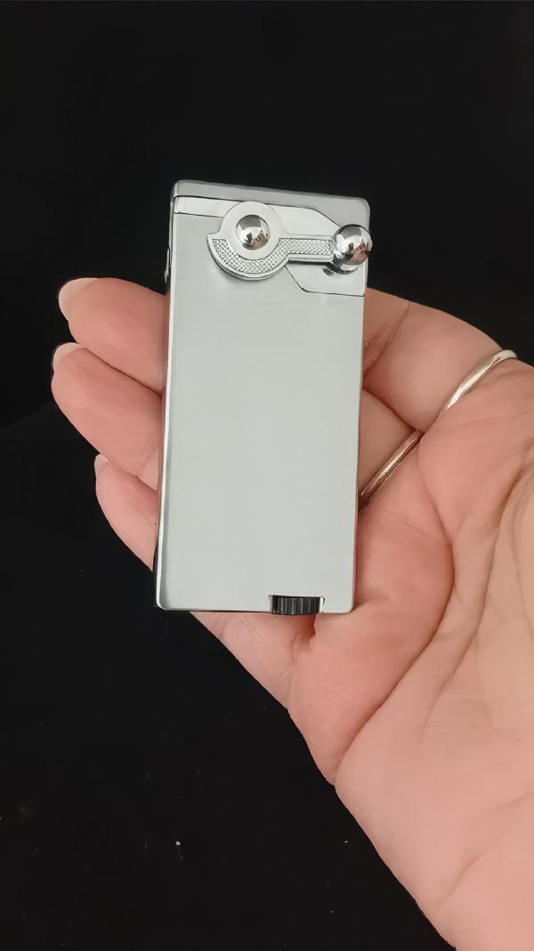 Minimalist İnce Slim Gümüş Renk Yenilikçi Gazlı Jet Alev Çakmak - Image 1