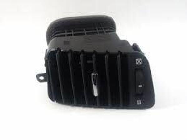 Chevrolet Captiva C140 Havalandırma Muzulu Orta Sağ - Image 1