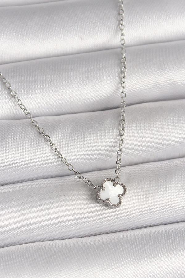 BFS 316L Çelik Gümüş Renk Beyaz Yonca Model Kadın Kolye - Image 1