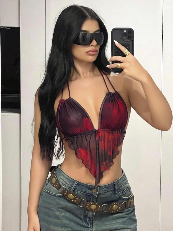 Kadın Kırmızı Siyah Renklerde Önden Üçgen Kesim Detaylı Crop Askılı Önden Bağlama 5092 - Image 1