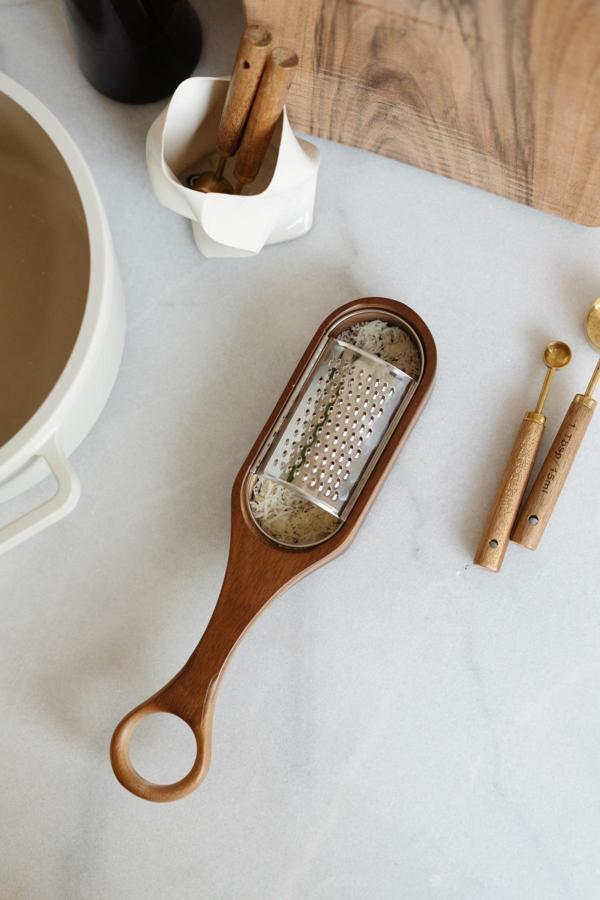 Dekorz Dükkan Akasya Çelik  Rende (Saplı) - Image 1