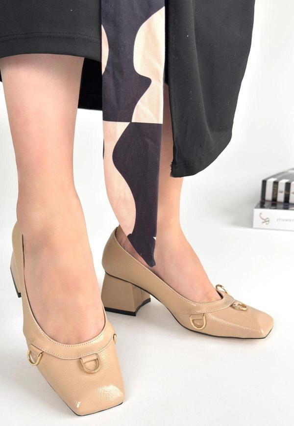 Cande Bej Rugan Topuklu Ayakkabı - Image 1