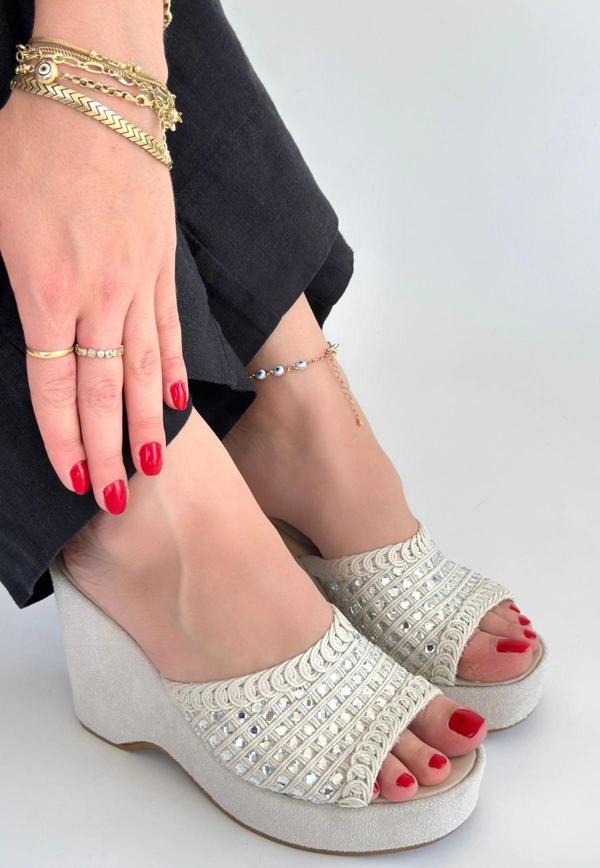 Moka Bej Triko Dolgu Topuk Terlik - Image 1