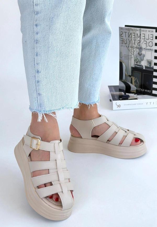 Toten Bej Cilt Kemerli Sandalet - Image 1