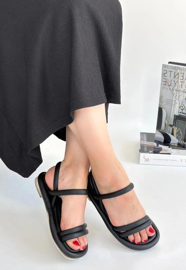 Winta Siyah Cilt Sandalet - Image 1