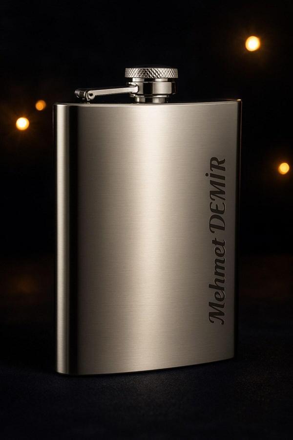 Unutulmaz Anlar İçin Anıları Taşıyın İsime Kişiye Özel Lazer İşlemeli Paslanmaz Çelik Cep Matarası - Image 1