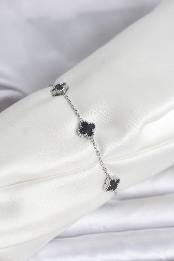 Zarif Bilekler için Silver Çelik Siyah Mini Yonca Kadın Bileklik - Image 1