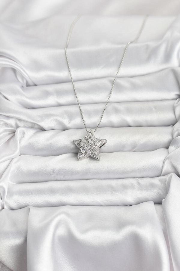 Zarif Boyunlar için Silver Çelik Zincir Zincirli Gümüş Yıldız Kadın Kolye - Image 1