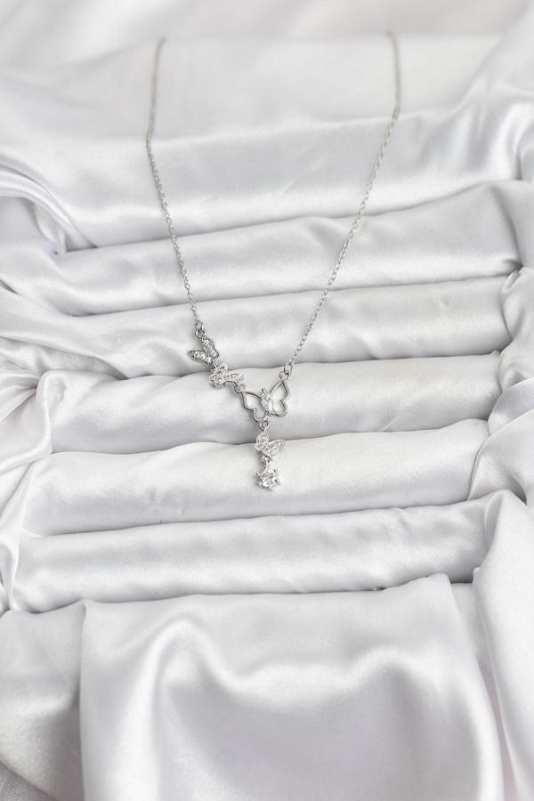 Zarif Boyunlar için Silver Çelik Zincir Kelebek Kadın Kolye - Image 1