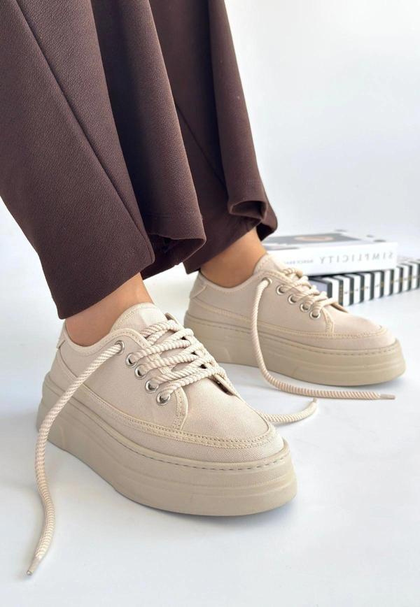 Carin Bej Keten Bağcıklı Spor Ayakkabı - Image 1