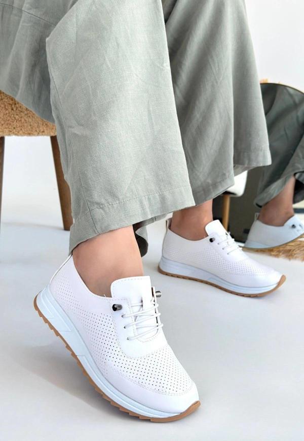 Tone Beyaz Cilt Bağcıklı Spor Ayakkabı - Image 1