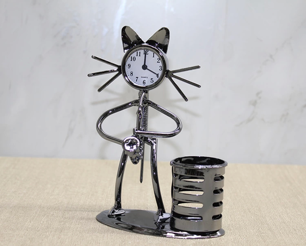 Metal Saksafon Çalan Kedi Müzisyen Saat Ve Kalemlik Alk4343 - Image 1