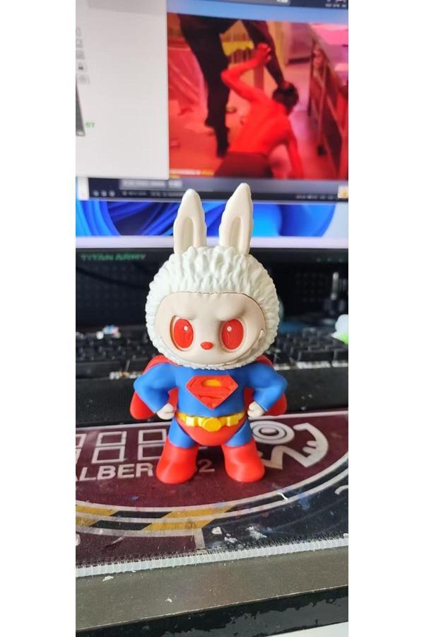 Üç Boyutlu Haller Superman Labubu 14 Cm - Image 1