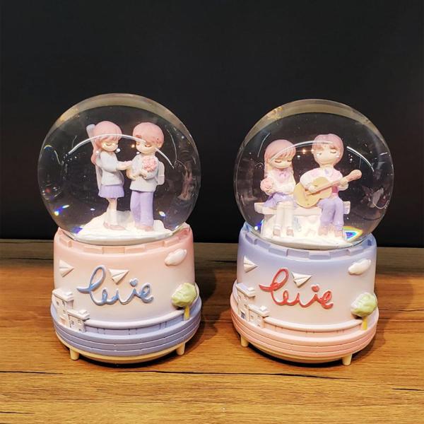 Büyük Boy Kar Küresi - Image 1