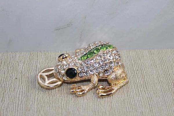 MDB Swarovski Taşlı Minik Figür - Kurbağa - Image 1