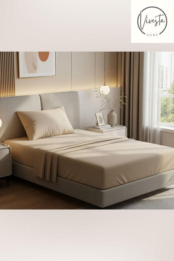 Vivesta Home Bej Tek Kişilik Lastikli Çarşaf Seti 100×200 Cm – 1 Adet Çarşaf, 1 Adet 50×70 Yastık Kılıfı - Image 1