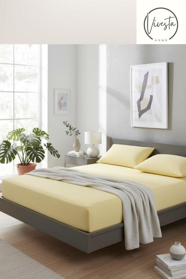 Vivesta Home Sarı 180X200 Çift Kişilik Lastikli Çarşaf Seti | 2 Yastık Kılıfı Dahil | Şık Ve Konforlu Tasarım - Image 1