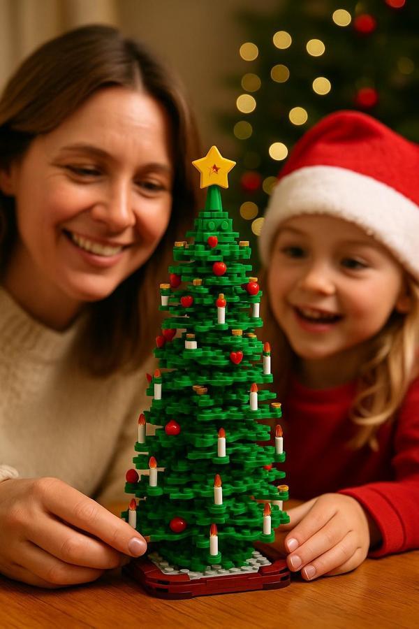 784 Parça Bloklu Yılbaşı Ağacı Seti İkisi Bir Arada 30 Cm Dekor Süs 12 Yaş Üzeri Hediye Masaüstü Süs - Image 1