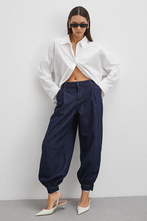 Paçası Düğmeli Yüksek Bel Mom Jean Lacivert - Image 1