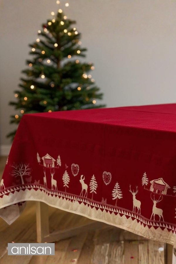 Kırmızı Yılbaşı Desenli Masa Örtüsü – Geyik ve Çam Ağacı Motifli, Şık Yeni Yıl Masa Dekoru - Image 1